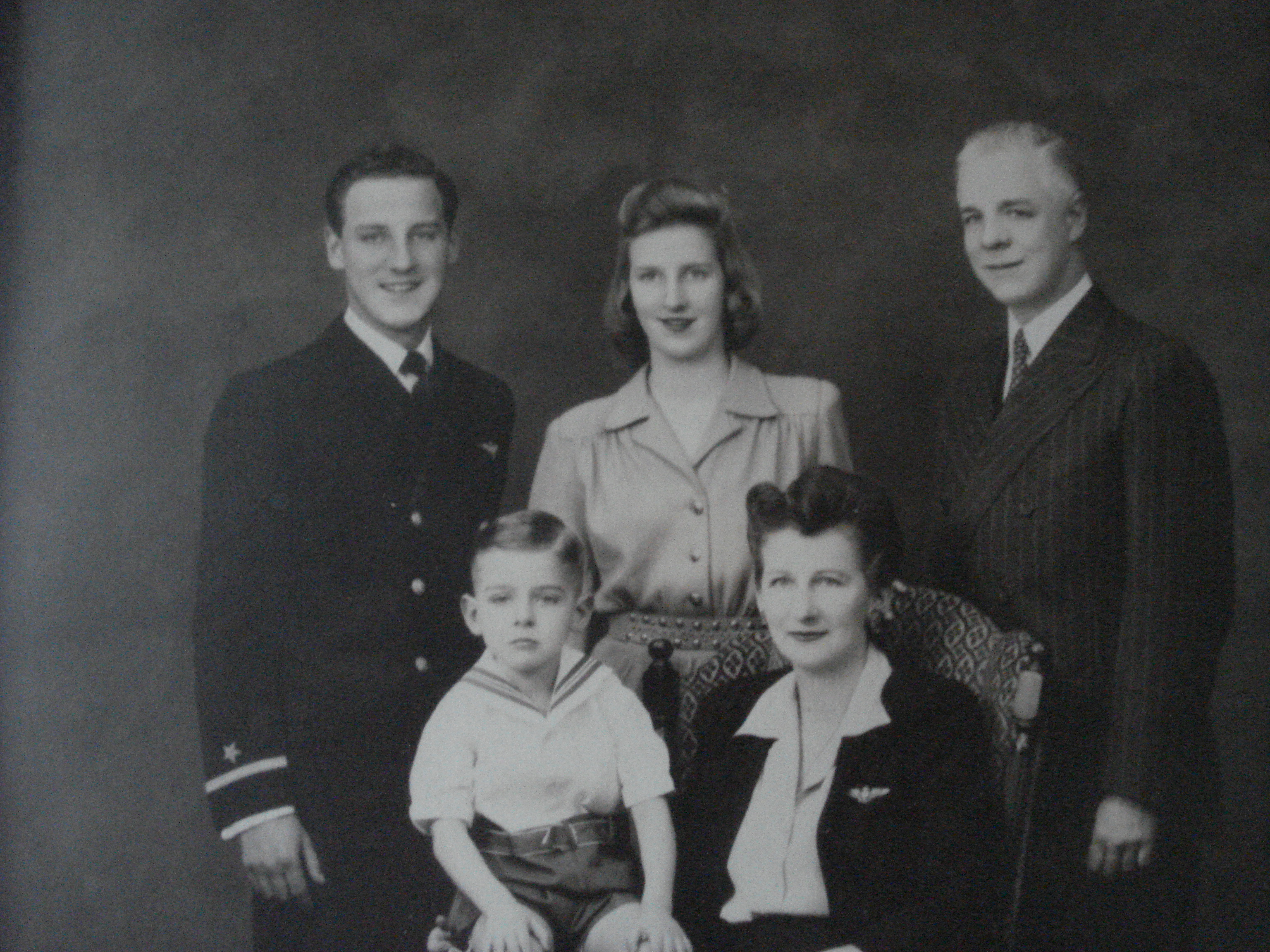 M. E. Kerr family portrait